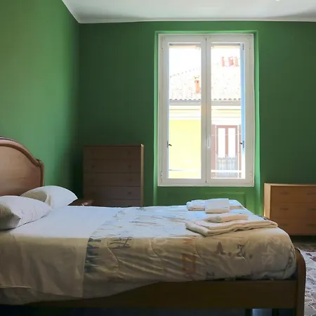 Apartment Guastalla Cozy - 5 People *