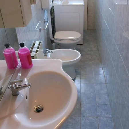 Guastalla Cozy - 5 People Apartment *