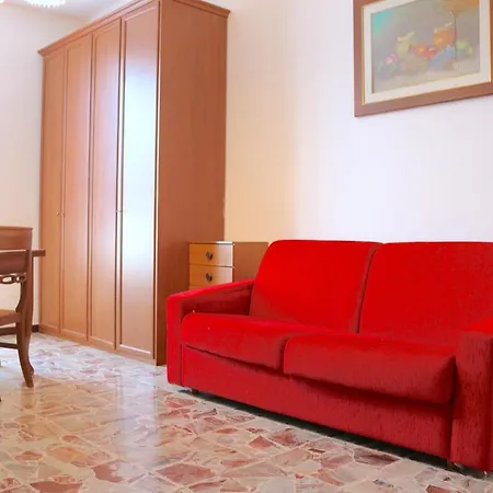 Guastalla Cozy - 5 People * Milano